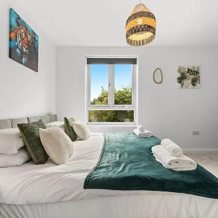Appartement 1 Bed Flat, Contractor & Long Stays, Parking *
