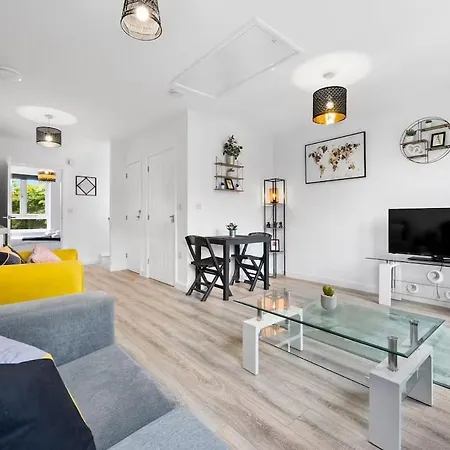 Appartement 1 Bed Flat, Contractor & Long Stays, Parking *