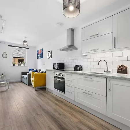 1 Bed Flat, Contractor & Long Stays, Parking Appartement *